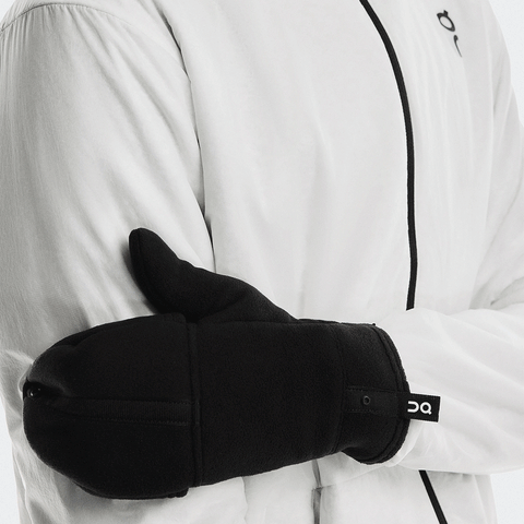 On Fleece Mitten Black