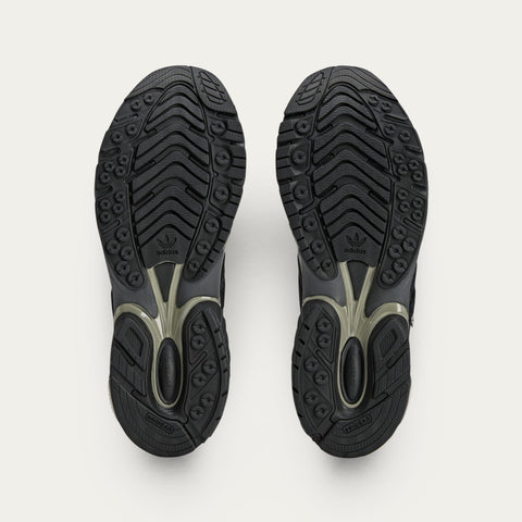 adidas Originals x SFTM Adistar Core Black / Cream White