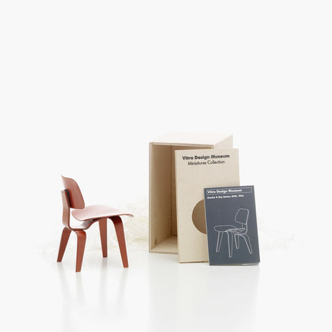Mozaik Vitra Eames DCW Chair Miniature