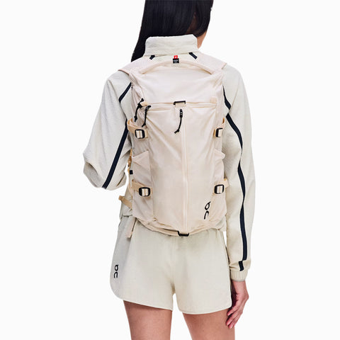 On Speed Pack 18L Lite Backpack Cream