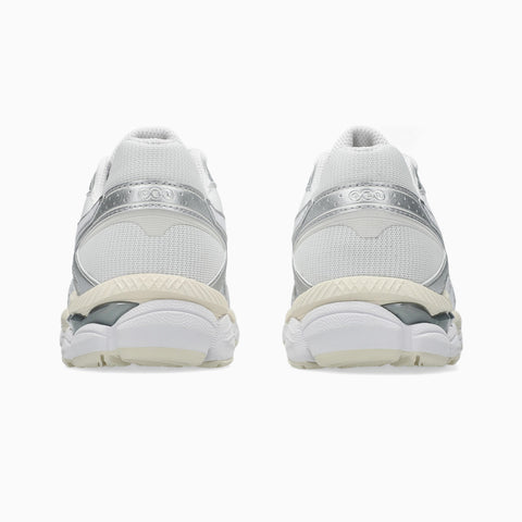 Asics Gel-Cumulus 16 White / White