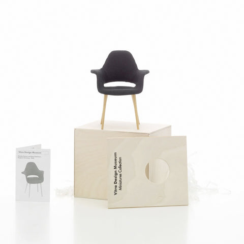 Mozaik Vitra Organic Armchair Miniature