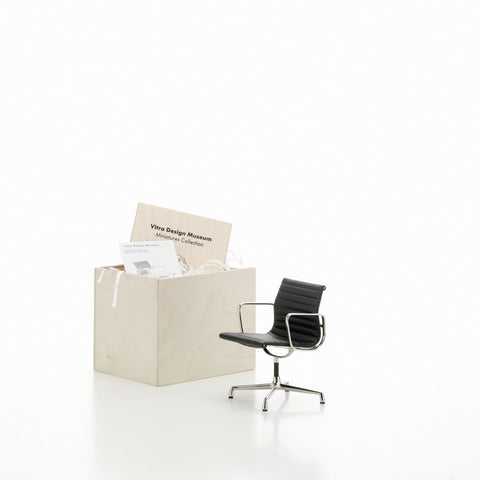 Mozaik Vitra Eames Aluminium Chair Miniature