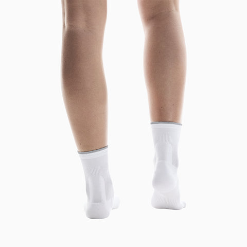 On Elite Run Sock Mid White | Ivory