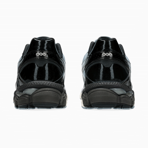 ASICS Gel-Cumulus 16 Graphite Grey / Black