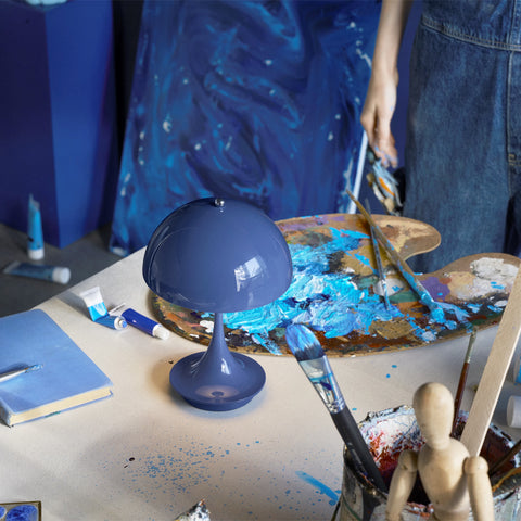 Mozaik Louis Poulsen Panthella Portable 160 V3 Opaque Indigo Blue