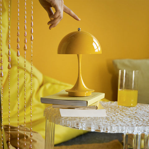 Mozaik Louis Poulsen Panthella Portable 160 V3 Opaque Yellow
