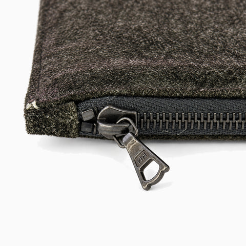 Yâr’in Kidskin Cashmere Suede Pouch Khaki