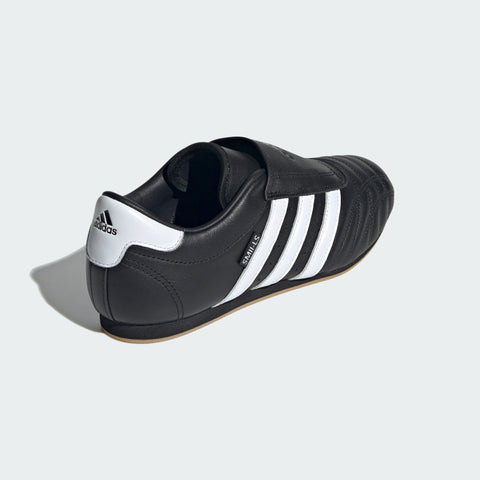 adidas Originals Taekwondo Core Black / Cloud White / Gum